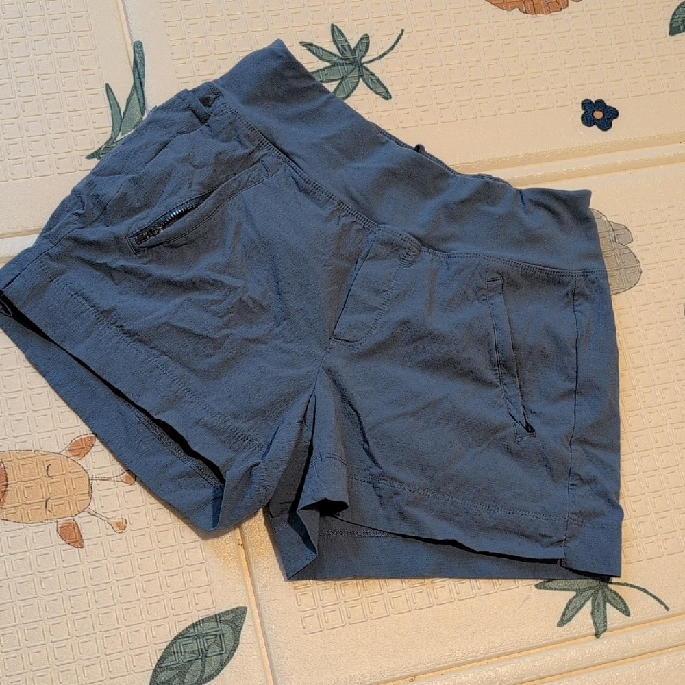 Athleta Trekkie North Shorts